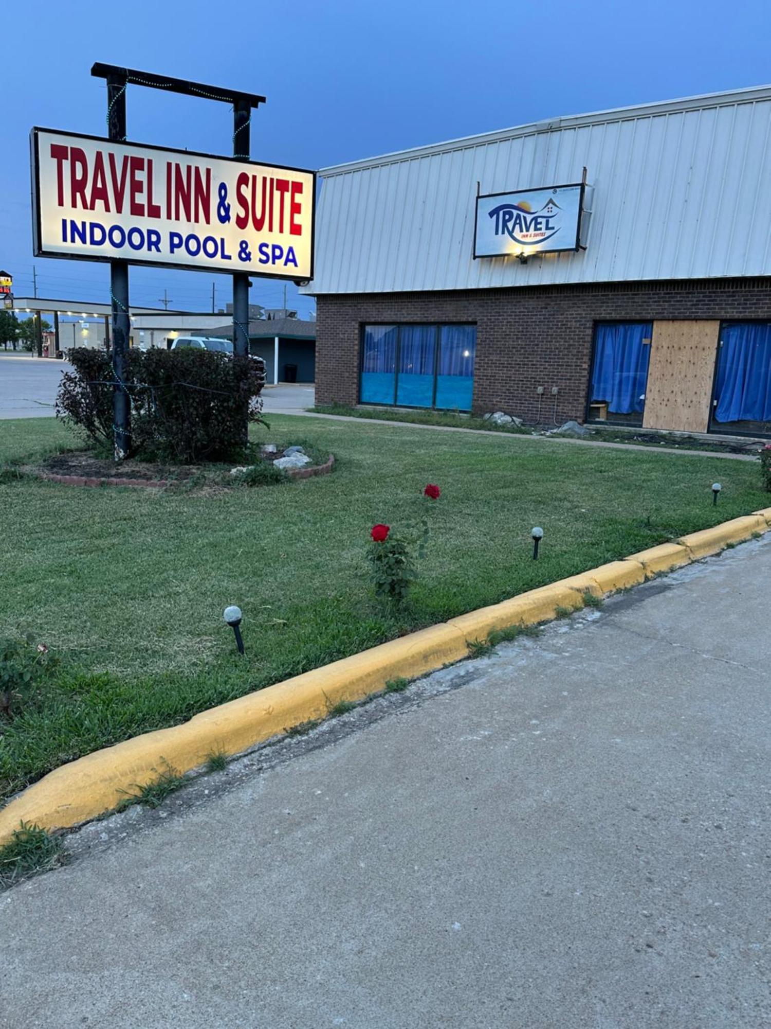 Travel Inn & Suites Emporia Εξωτερικό φωτογραφία